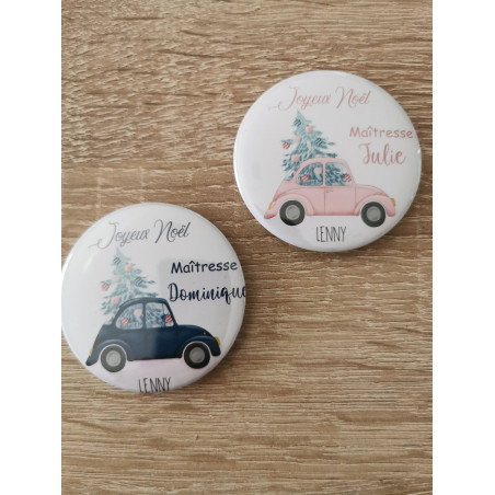 Porte clé / Marque page noël sapin en voiture