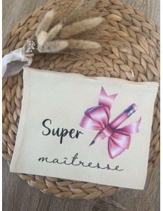 Pochette maitresse girly